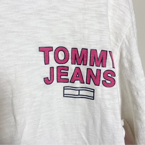 Tommy Jeans Brooklyn New York Long Sleeve T-Shirt White and Pink - Picture 4 of 6